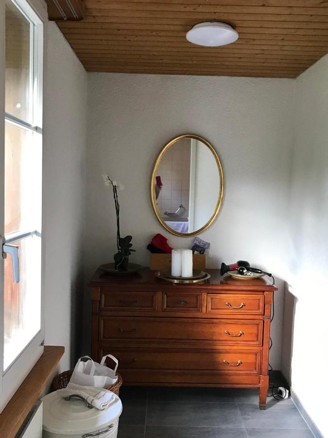 Simple Flat 72 M2 In The Centre Of Burgdorf With Private Parking Apartman Kültér fotó